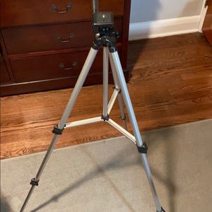 Samsonite camera stand
